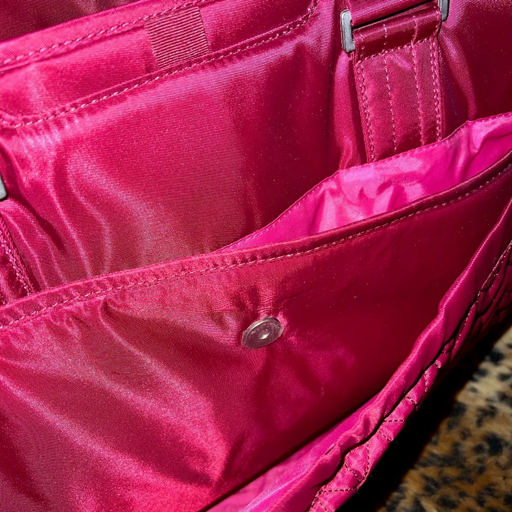 Lug Caboose Carry All Bag NWT'S Cranberry Red - Picture 7 of 16